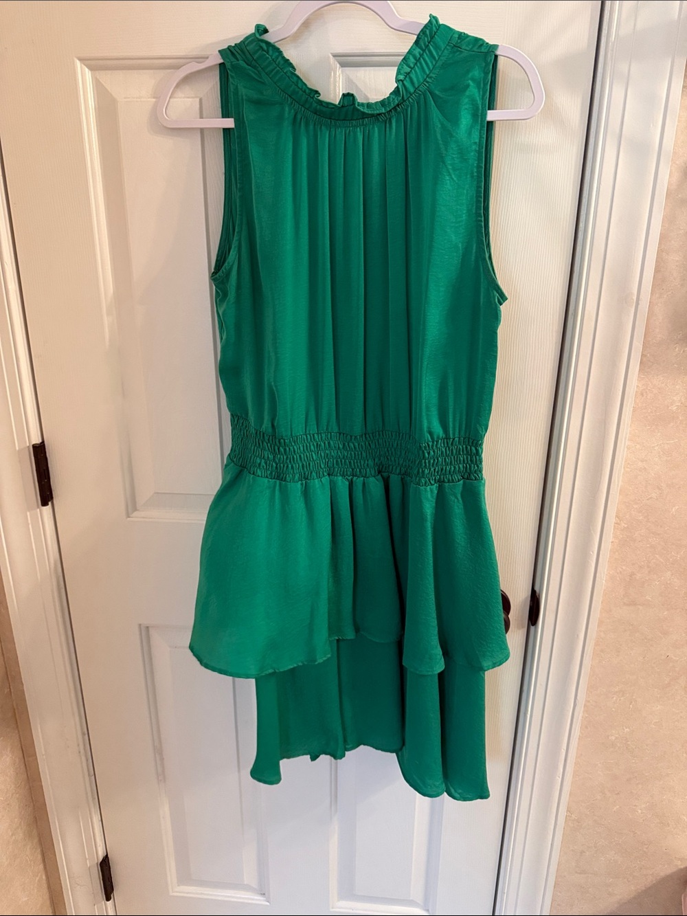 glam Emerald Green Sleeveless Peplum Mini Dress